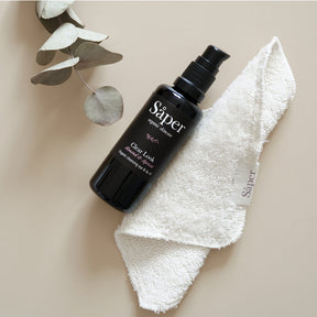 Almendra y albaricoque de aspecto transparente